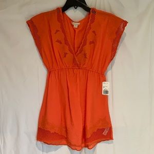 Forever 21 Floral and Mesh Detail Top size S-NEW!